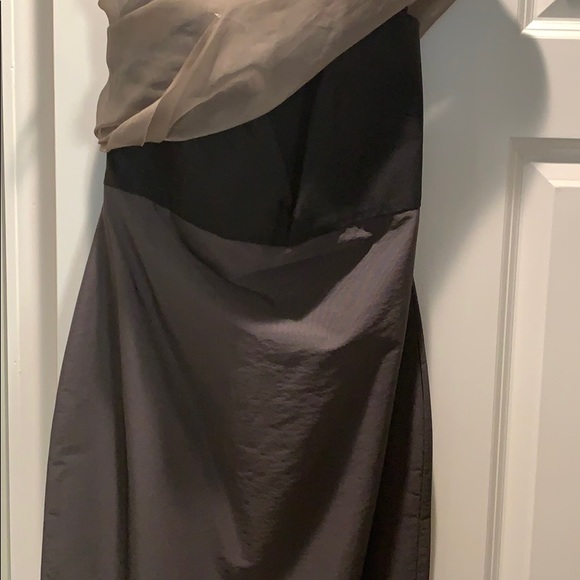 Formal dress - Picture 3 of 5